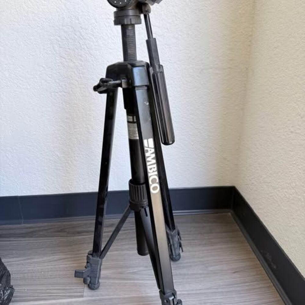 Camera tripod